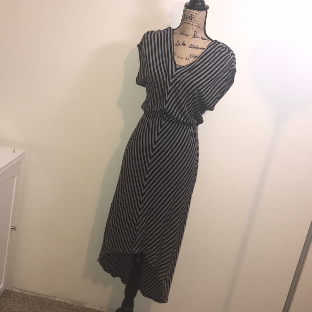 High-low grey/black dress very flattering
